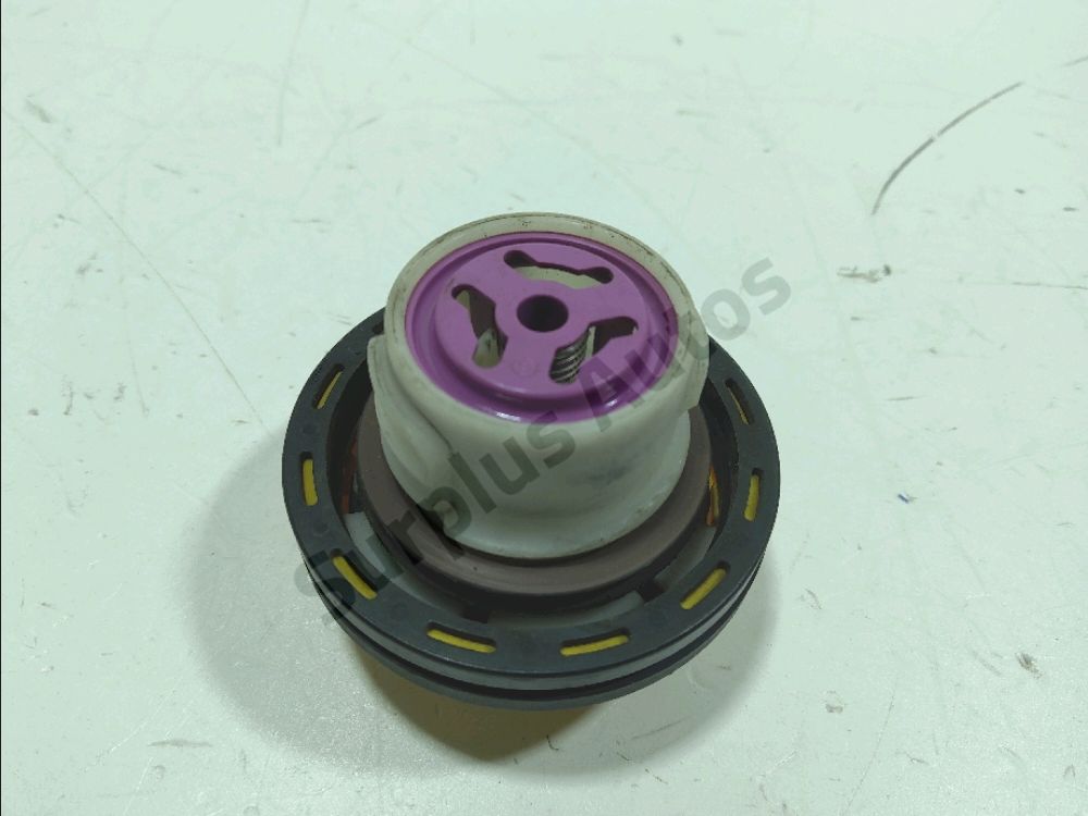 Bouchon de réservoir à carburant