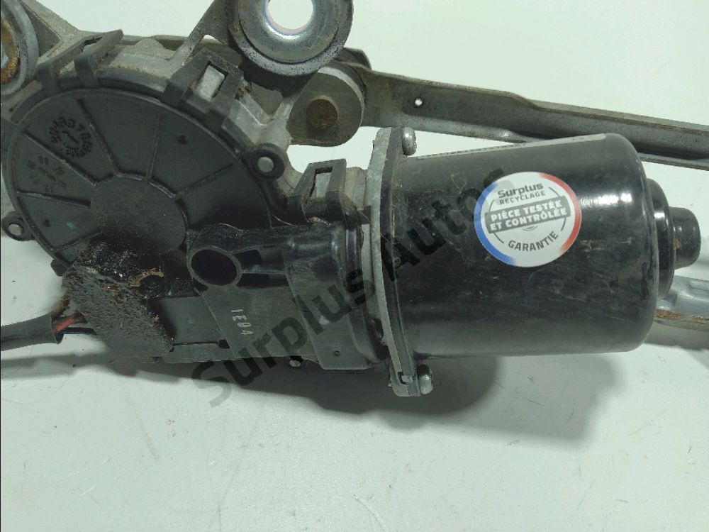 Mécanisme + moteur d'essuie glace avant