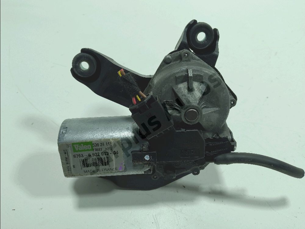 Moteur d'essuie glace arrière