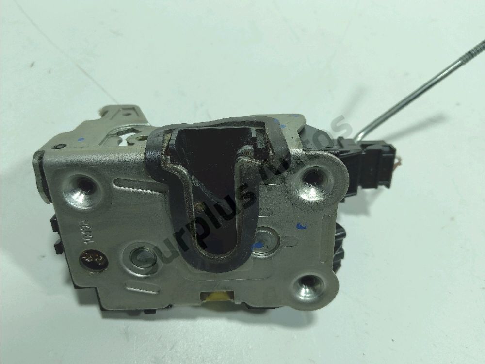 Serrure de porte battante arrière gauche