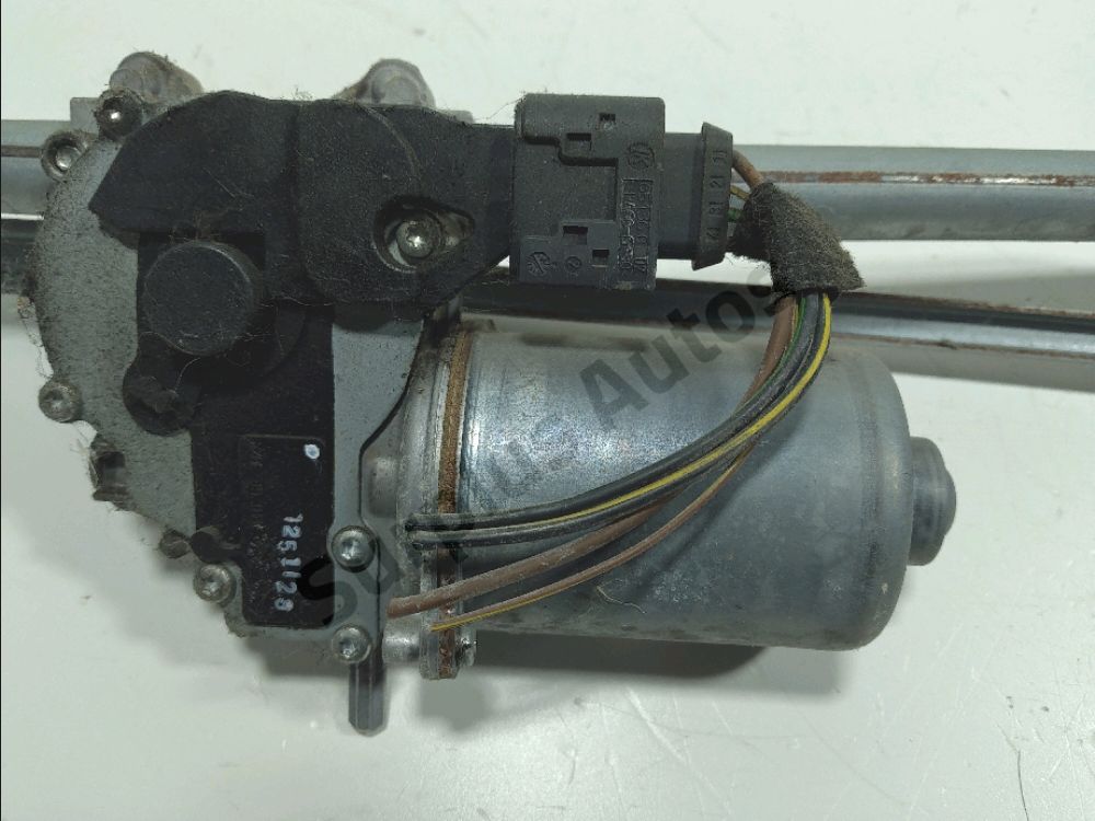 Mécanisme + moteur d'essuie glace avant