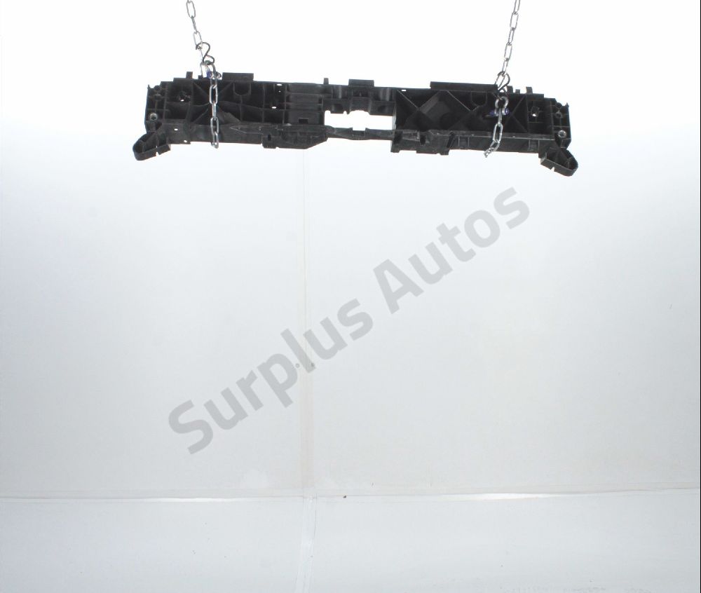 Traverse supérieure armature avant