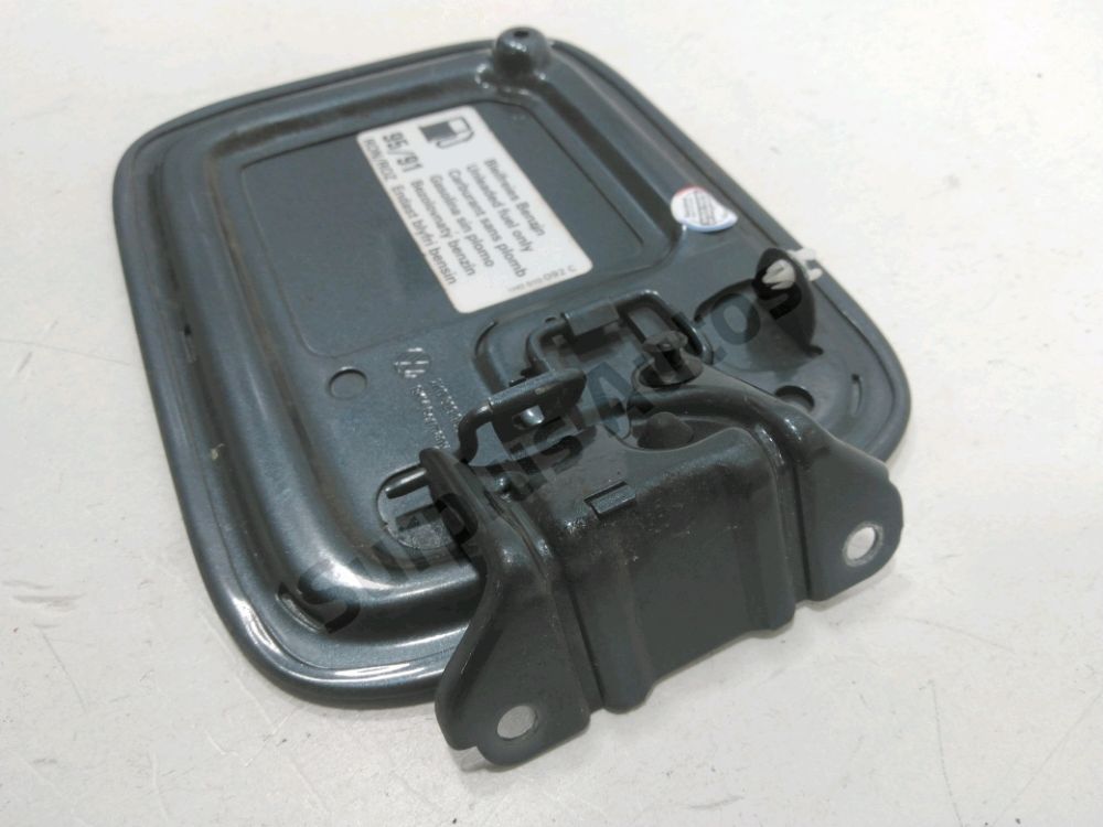 Trappe à carburant