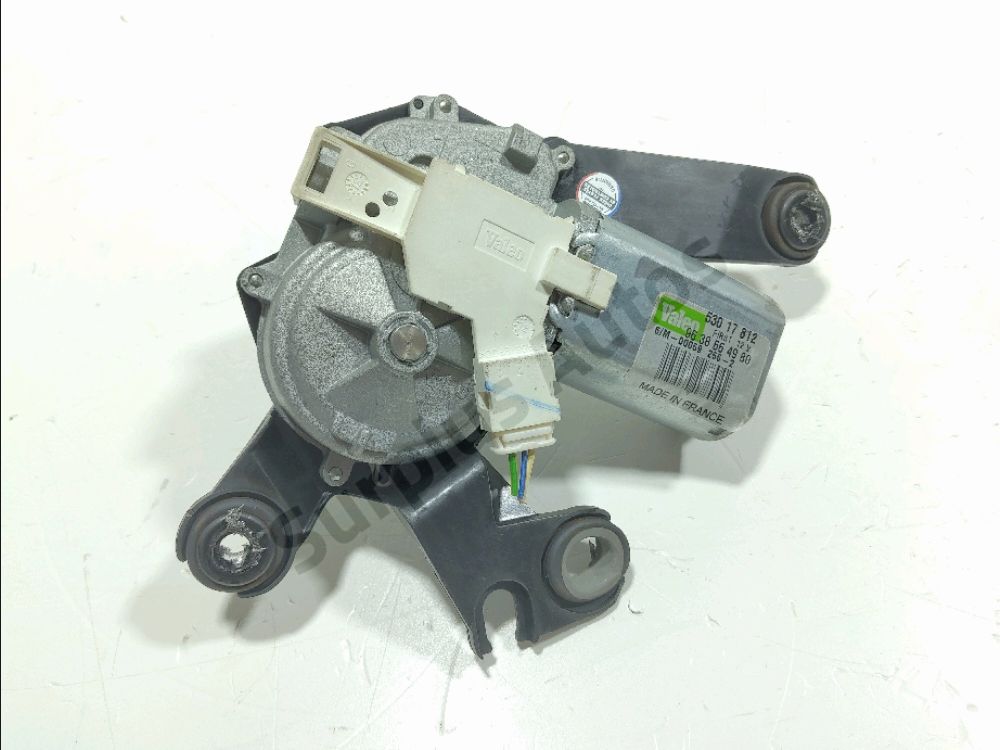 Moteur d'essuie glace arrière