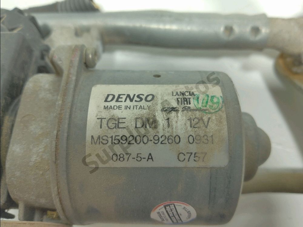 Mécanisme + moteur d'essuie glace avant