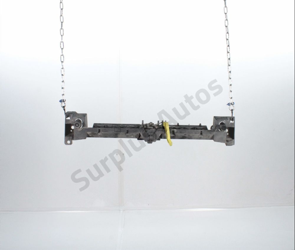 Traverse supérieure armature avant