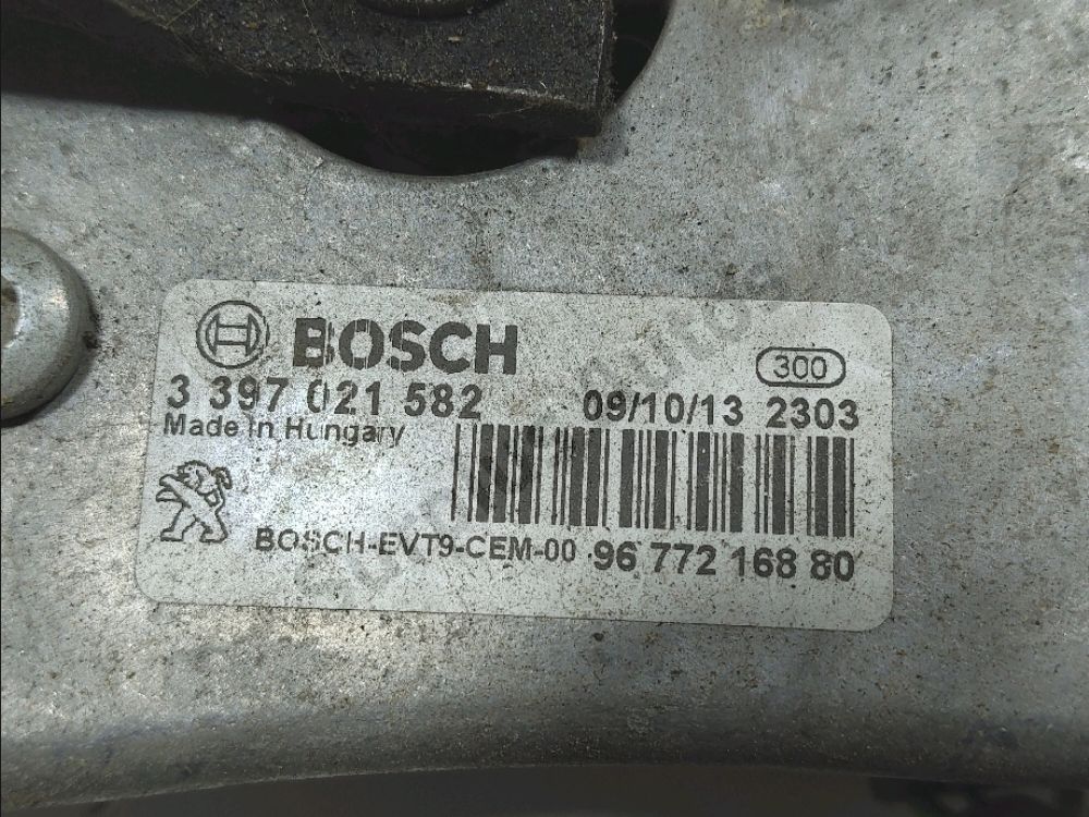 Mécanisme + moteur d'essuie glace avant