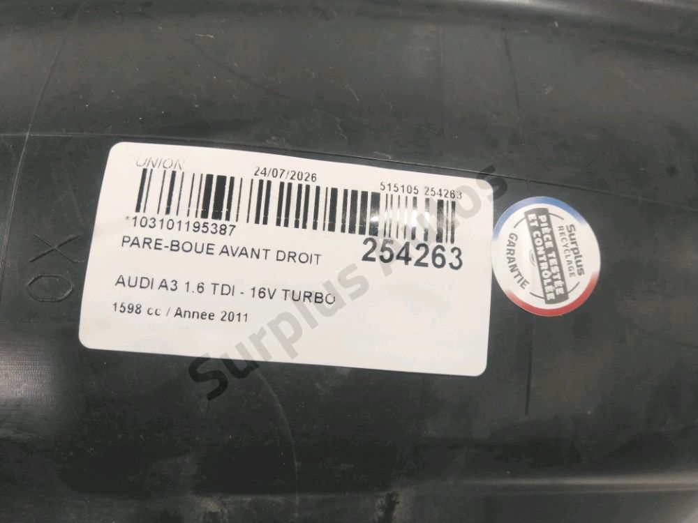 Pare-boue avant droit