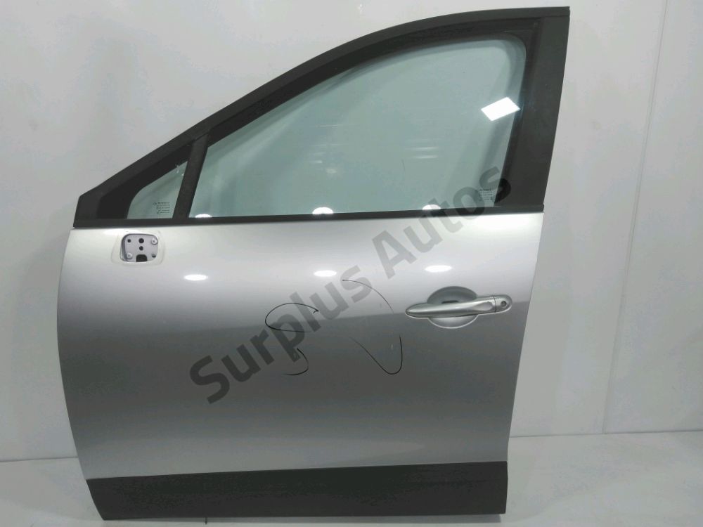 Porte avant gauche