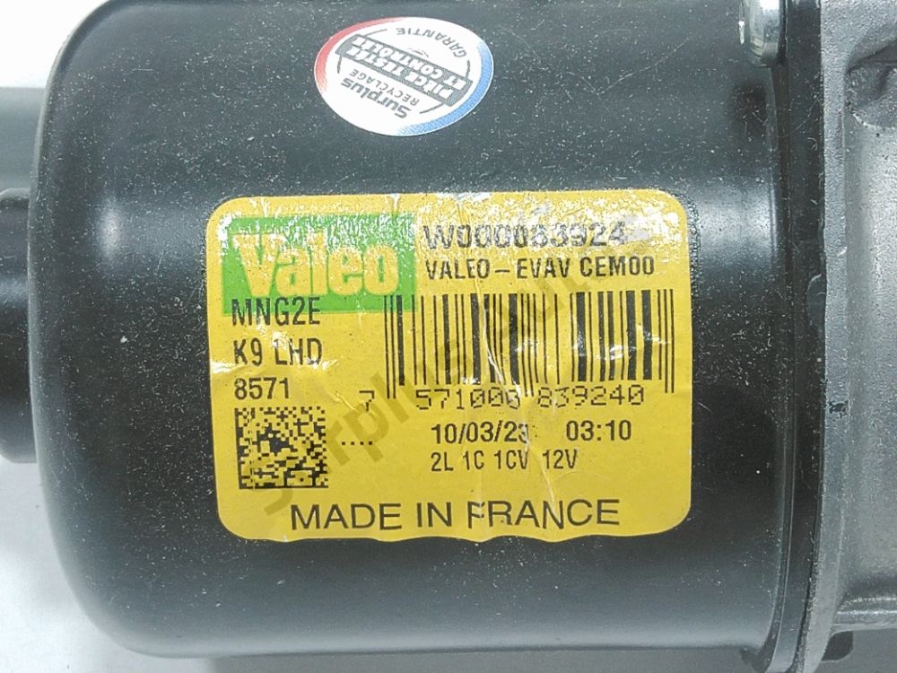 Mécanisme + moteur d'essuie glace avant