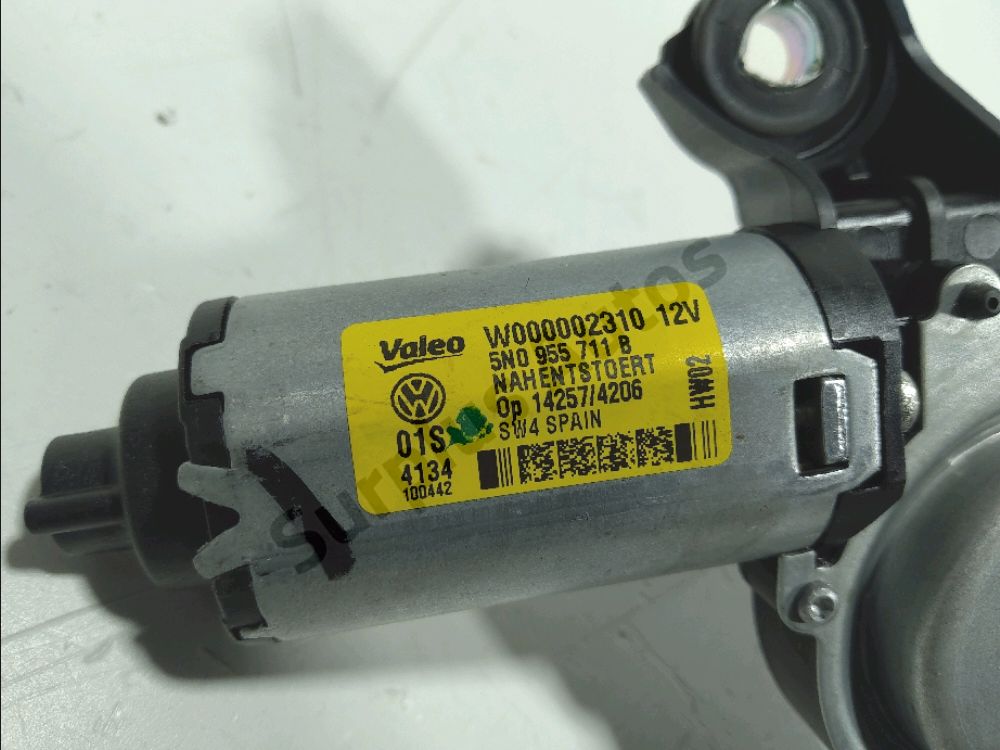 Moteur d'essuie glace arrière