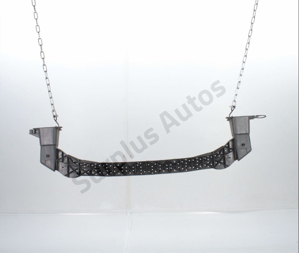 Traverse inférieure armature avant