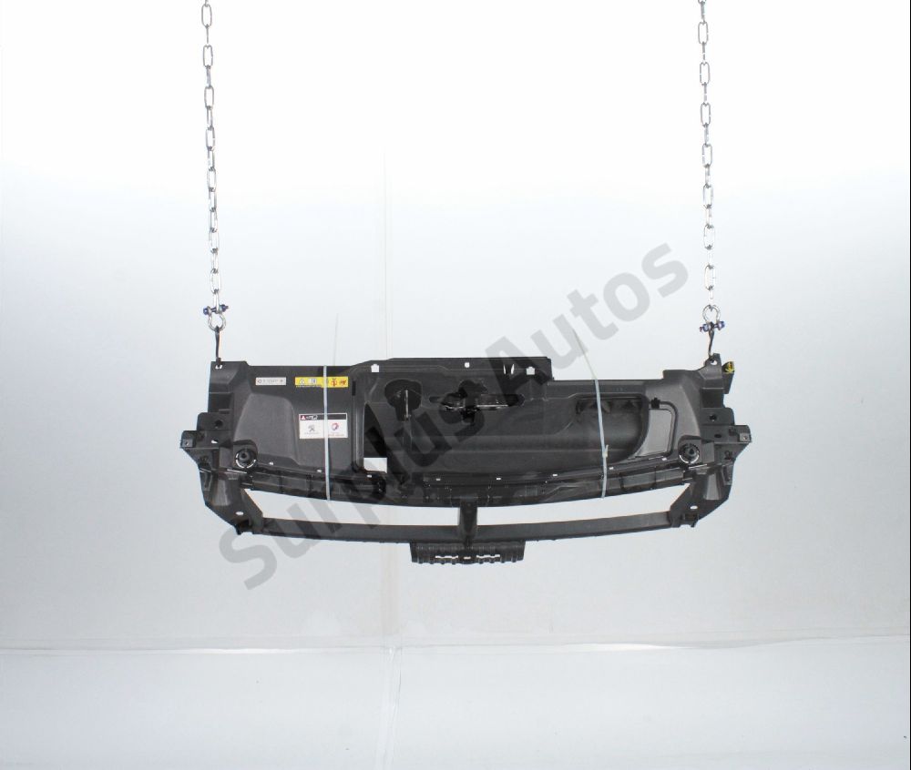 Traverse supérieure armature avant