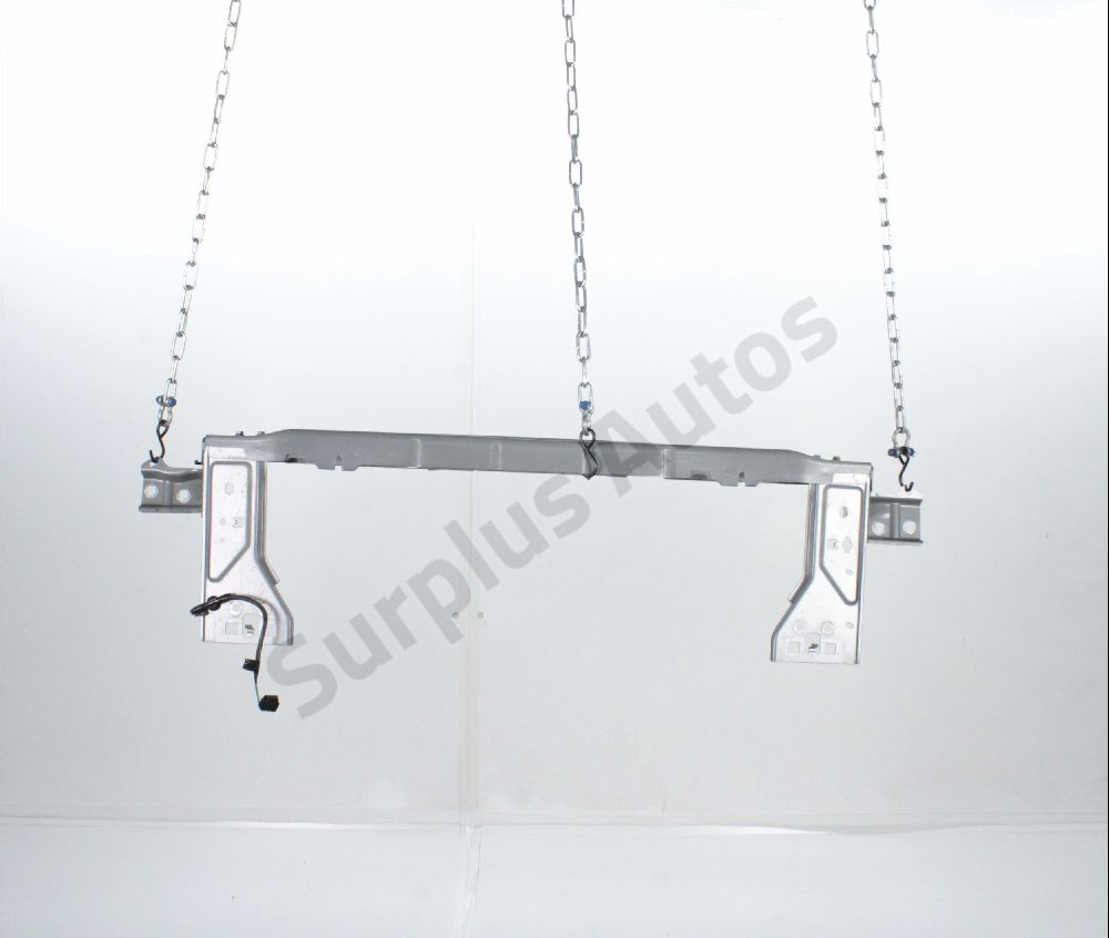Traverse supérieure armature avant