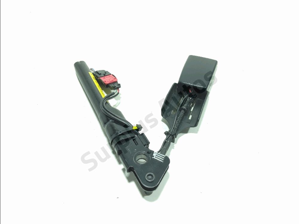 Ancrage ceinture avant droit