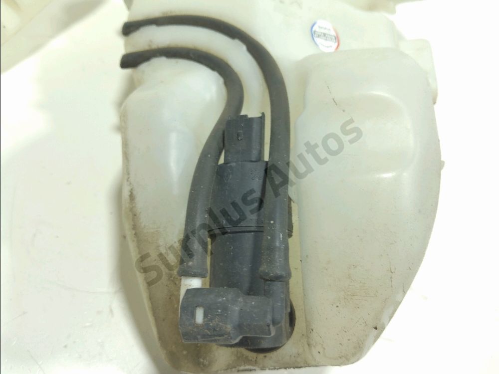 Réservoir de lave glace avant