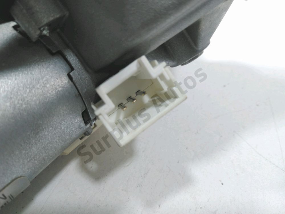 Moteur d'essuie glace arrière