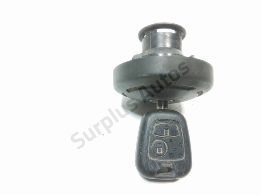 Bouchon de réservoir à carburant