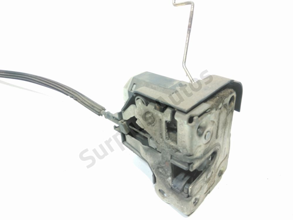 Serrure de porte avant droite