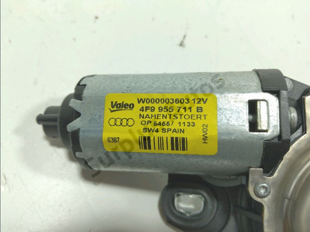 Moteur d'essuie glace arrière