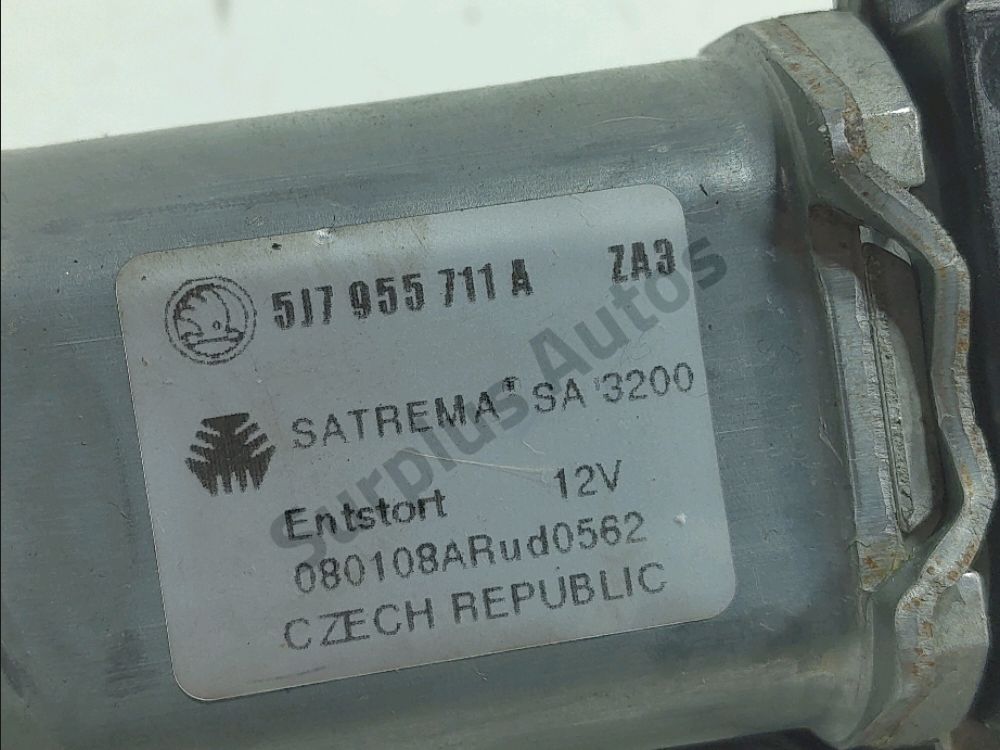 Moteur d'essuie glace arrière
