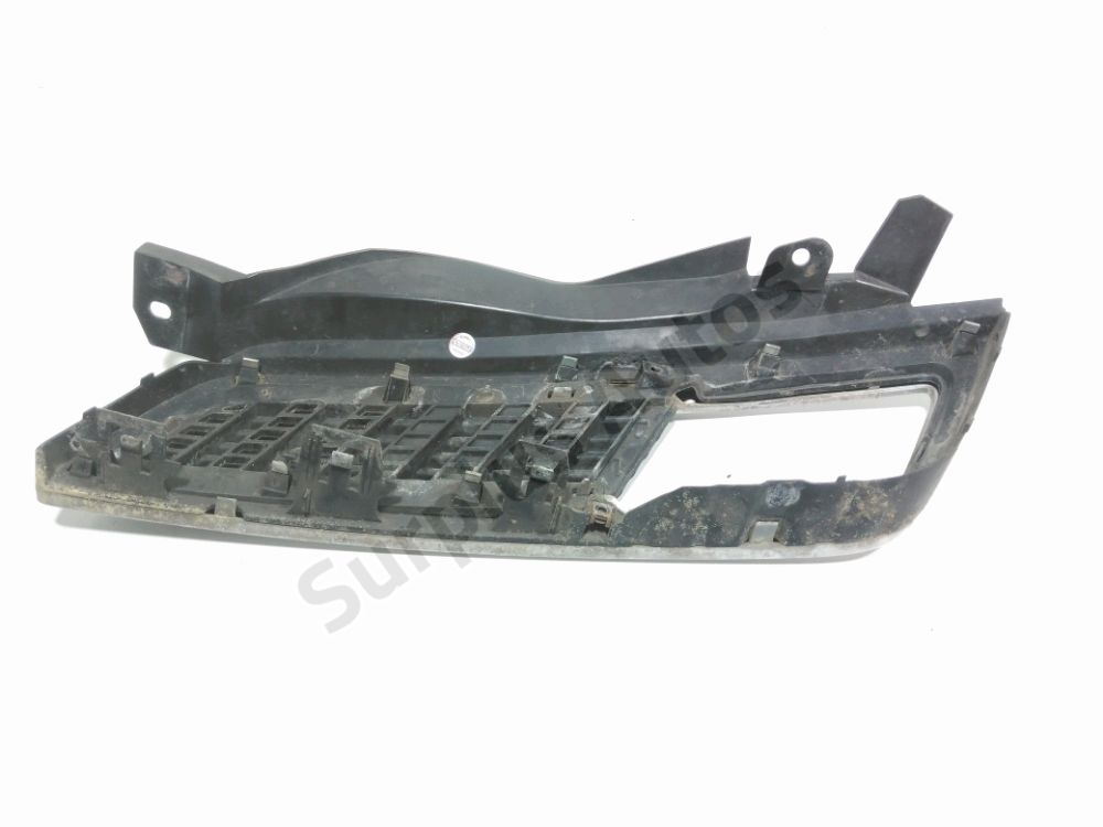Grille de calandre droite