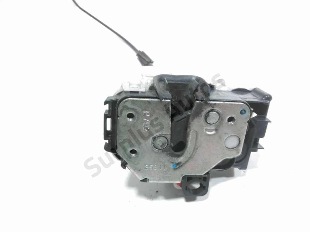 Serrure de porte avant gauche