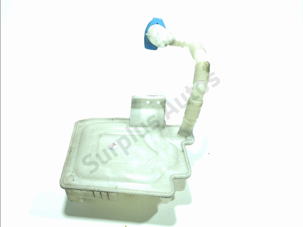 Réservoir de lave glace avant