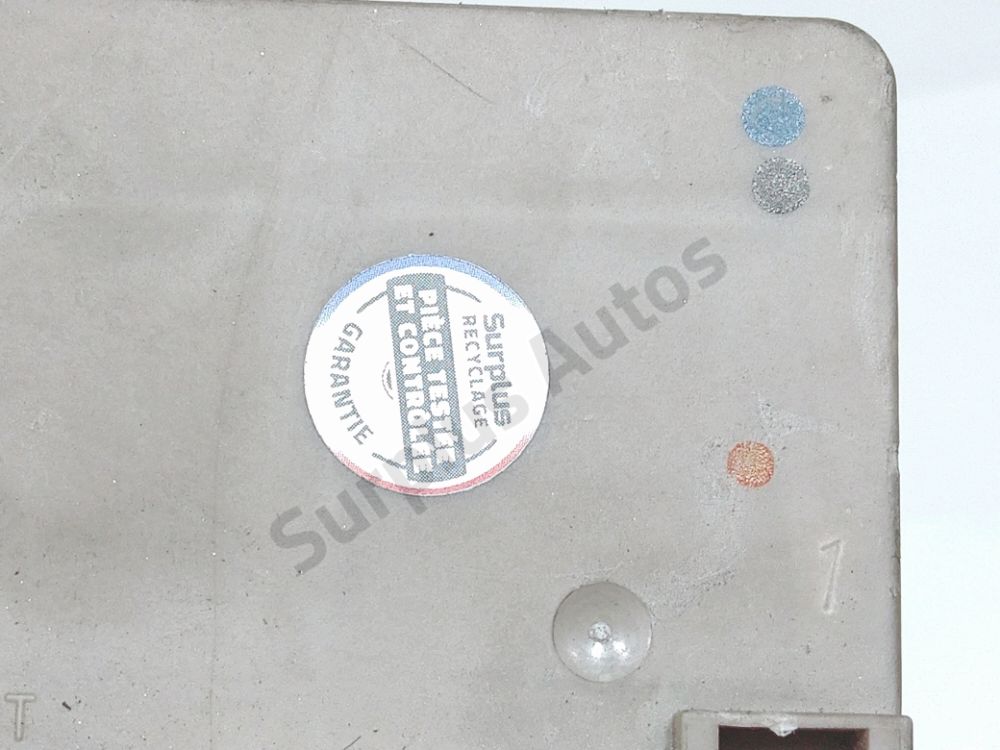 Boite à fusibles moteur