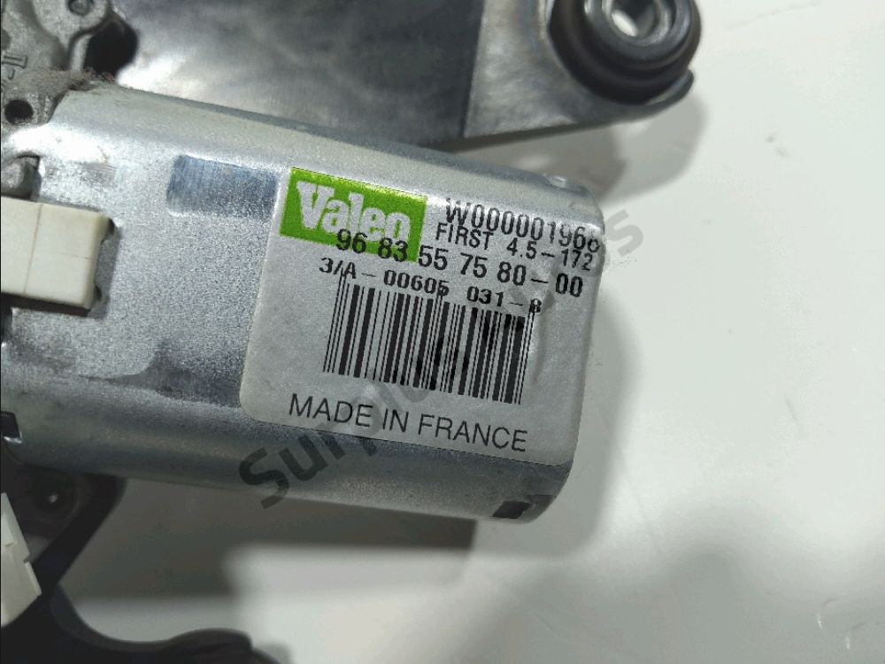 Moteur d'essuie glace arrière