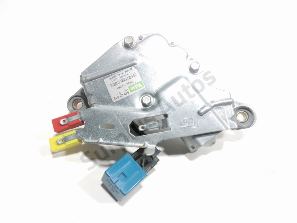 Moteur d'essuie glace arrière
