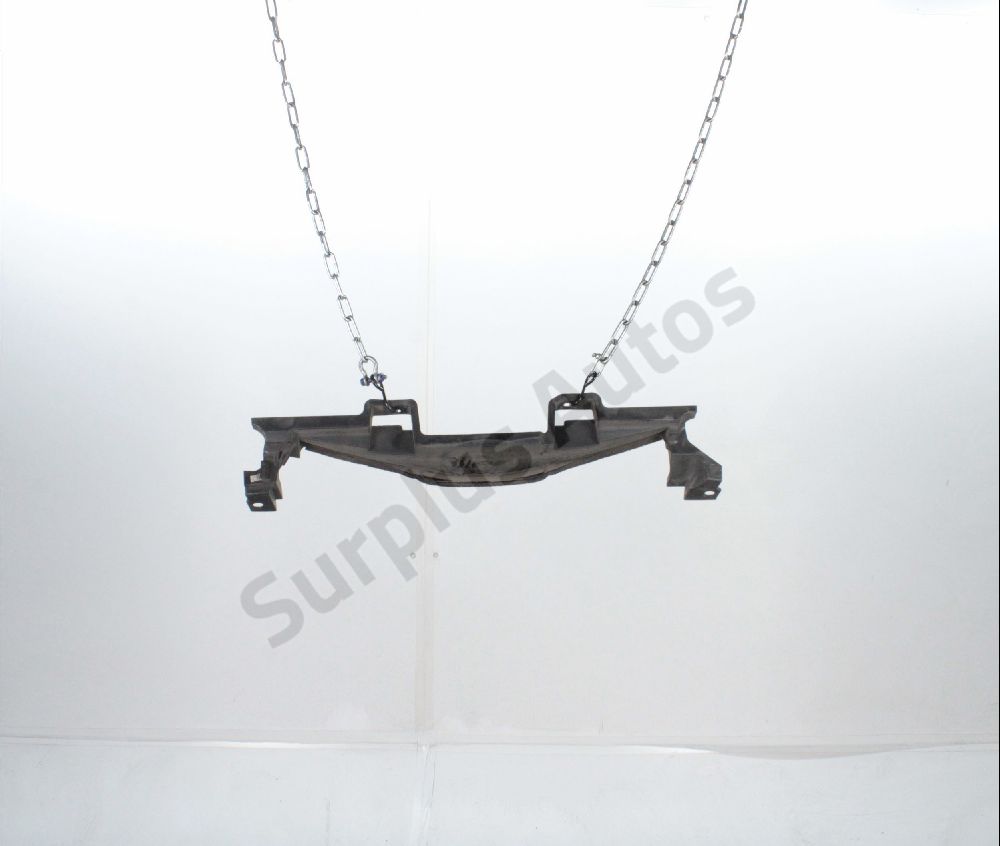 Traverse supérieure armature avant