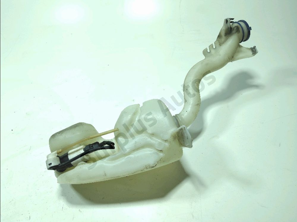 Réservoir de lave glace avant