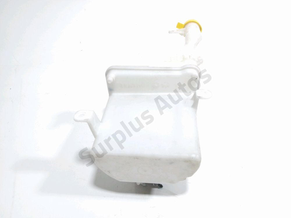 Réservoir de lave glace avant