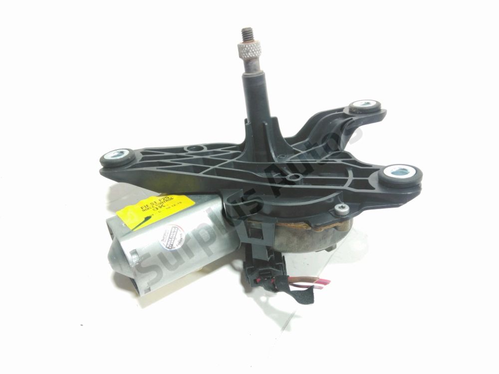 Moteur d'essuie glace arrière