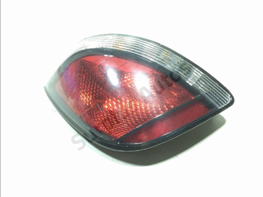 Feu arriere gauche