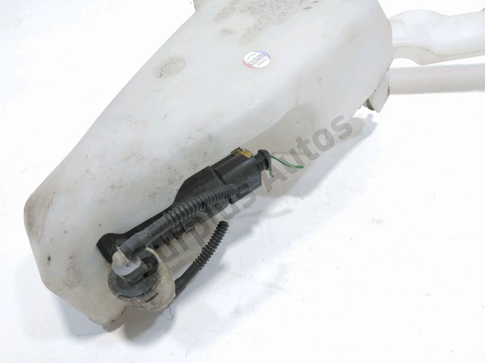 Réservoir de lave glace avant