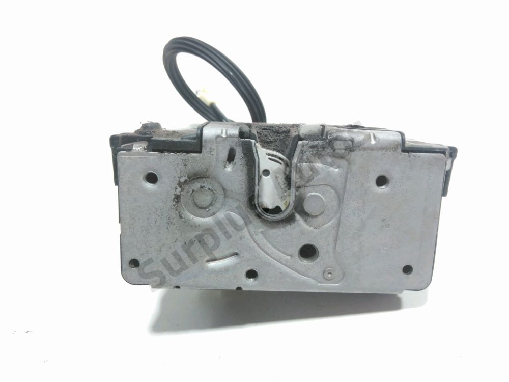 Serrure de porte arrière droite