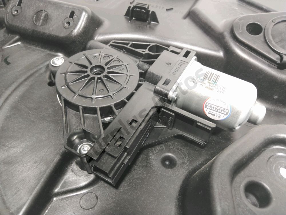 Lève-vitre électrique arrière droit