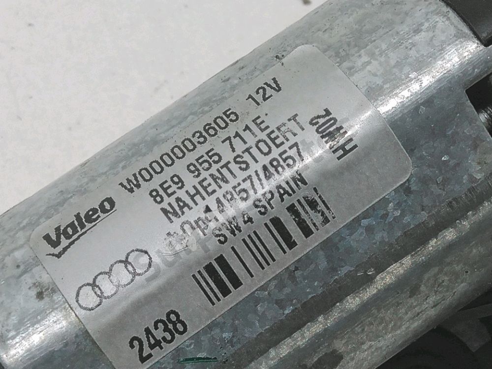 Moteur d'essuie glace arrière