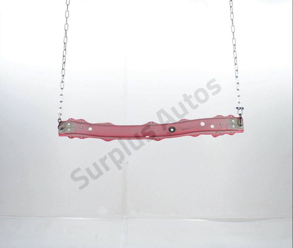 Traverse inférieure armature avant