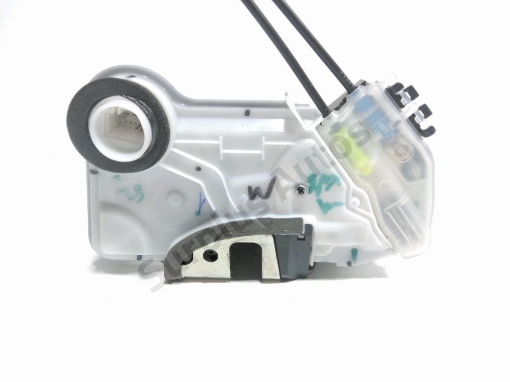Serrure de porte avant gauche