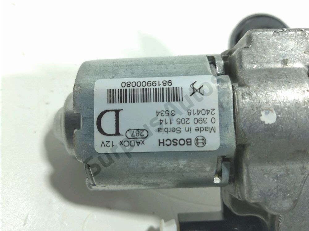 Moteur d'essuie glace arrière