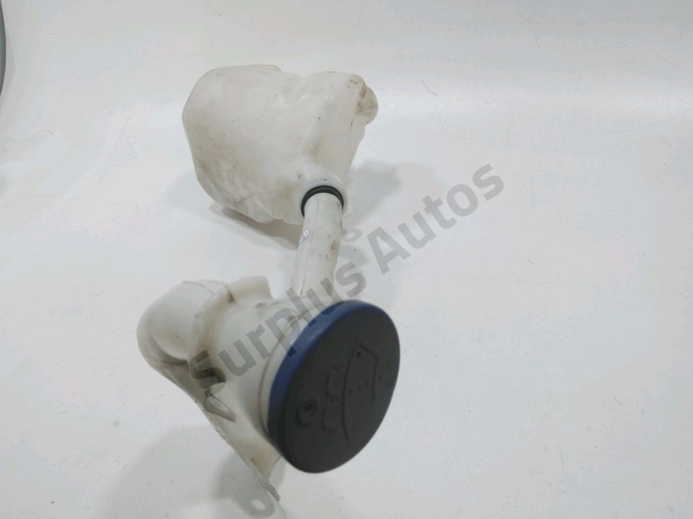 Réservoir de lave glace avant