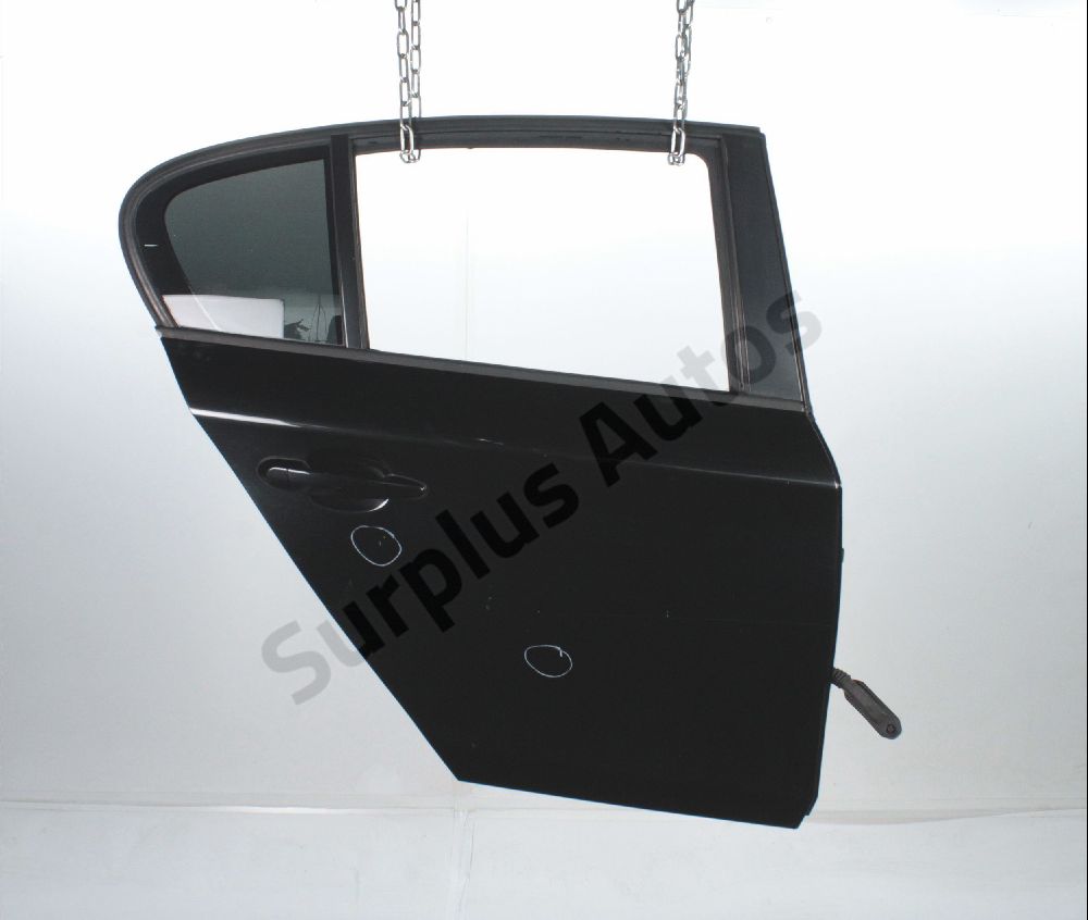 Porte arrière droite