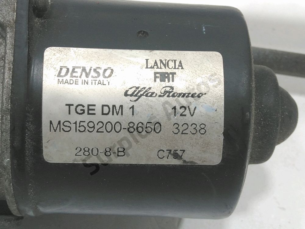 Mécanisme + moteur d'essuie glace avant