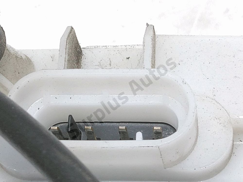 Serrure de porte avant gauche