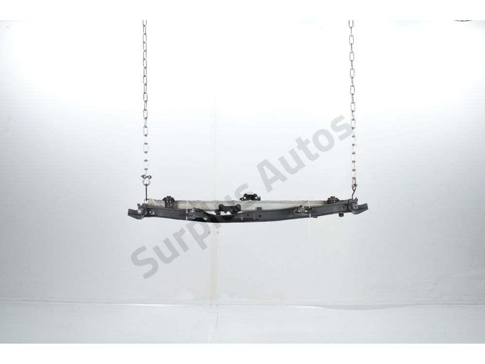 Traverse supérieure armature avant