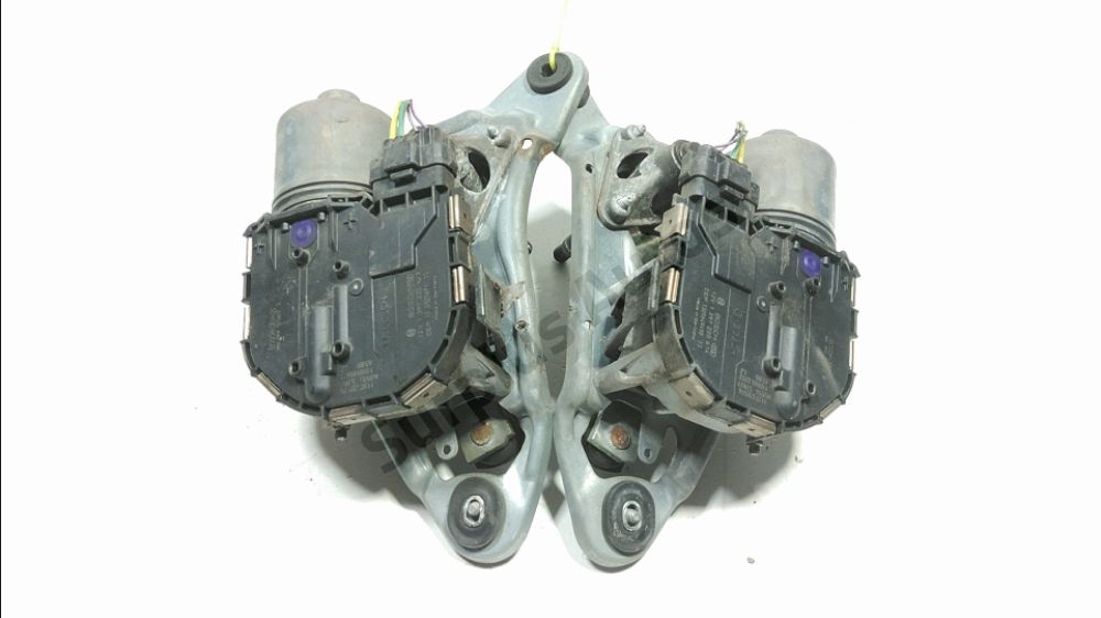 Mécanisme + moteur d'essuie glace avant