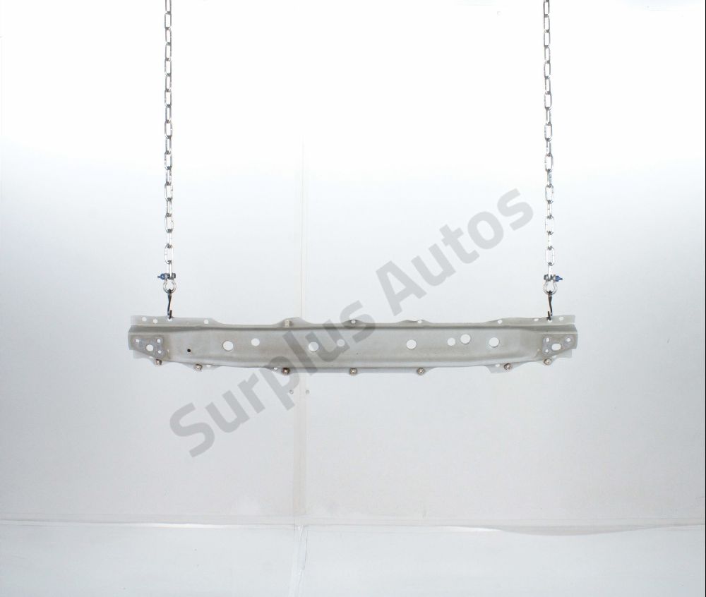 Traverse inférieure armature avant